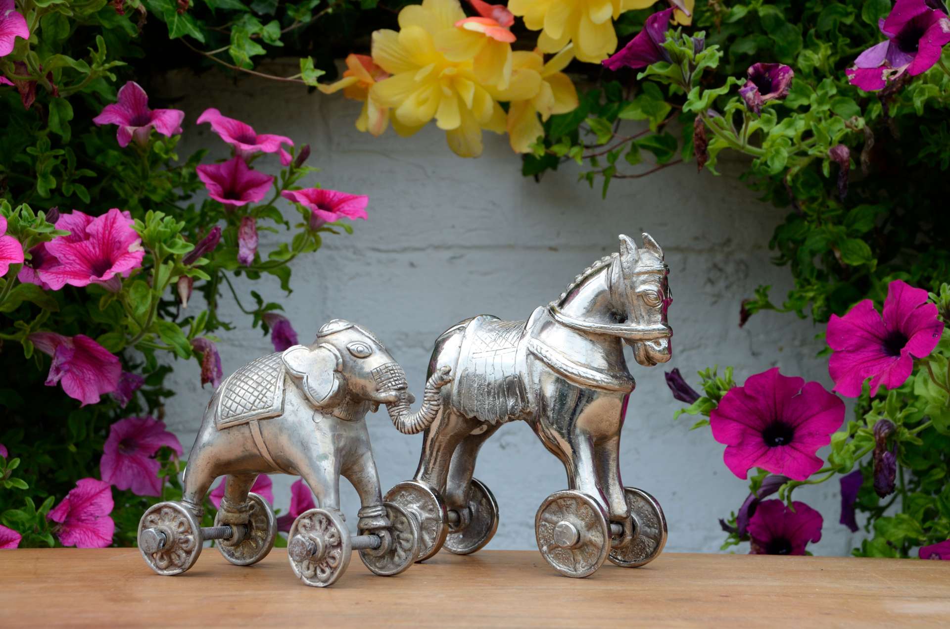 Home Zaliwana Accessories